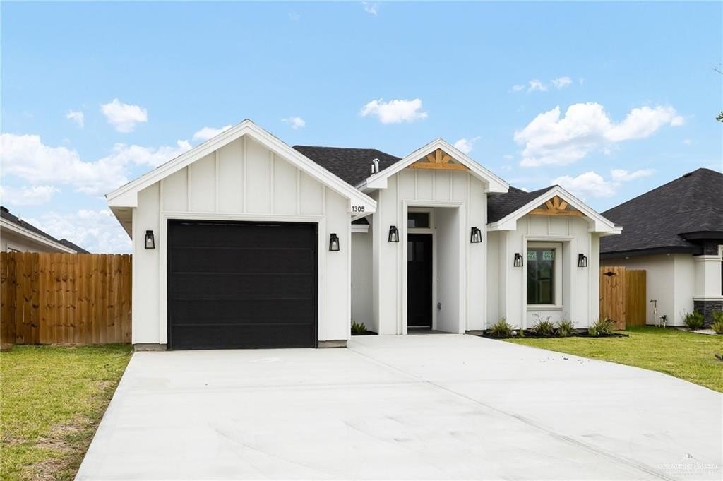 1305 Franklin Avenue, Alton, TX 78573, 3 Habitaciones Habitaciones , ,2 BañosBaños,Residential,En Venta,1305 Franklin Avenue,469653