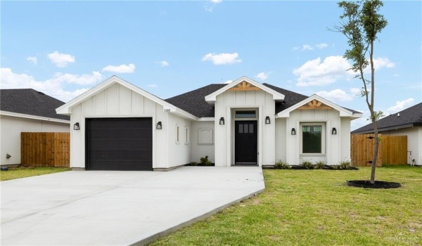 1305 Franklin Avenue, Alton, TX 78573, 3 Bedrooms Bedrooms, ,2 BathroomsBathrooms,Residential,For Sale,1305 Franklin Avenue,469653