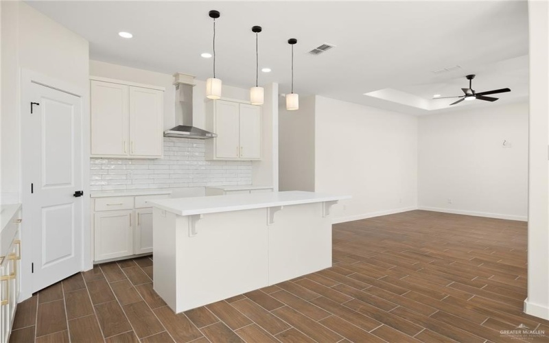 302 N Kika De La Garza Boulevard, La Joya, TX 78560, 3 Bedrooms Bedrooms, ,2 BathroomsBathrooms,Residential,For Sale,302 N Kika De La Garza Boulevard,469122