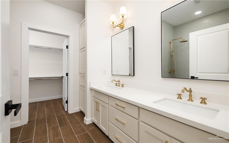302 N Kika De La Garza Boulevard, La Joya, TX 78560, 3 Bedrooms Bedrooms, ,2 BathroomsBathrooms,Residential,For Sale,302 N Kika De La Garza Boulevard,469122