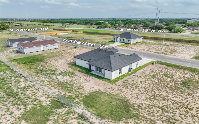 3555 Satelite Street, Edinburg, TX 78542, 3 Bedrooms Bedrooms, ,2 BathroomsBathrooms,Residential,For Sale,3555 Satelite Street,469677