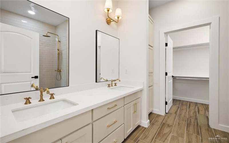 304 N Kika De La Garza Boulevard, La Joya, TX 78560, 3 Bedrooms Bedrooms, ,2 BathroomsBathrooms,Residential,For Sale,304 N Kika De La Garza Boulevard,469123