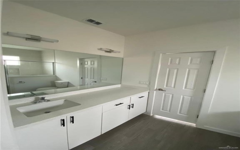 1408 Marcela Drive, Weslaco, TX 78599, ,Residential Multi Family,En Venta,1408 Marcela Drive,469741