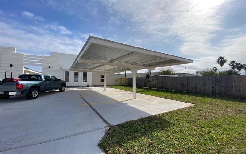 1408 Marcela Drive, Weslaco, TX 78599, ,Residential Multi Family,En Venta,1408 Marcela Drive,469741