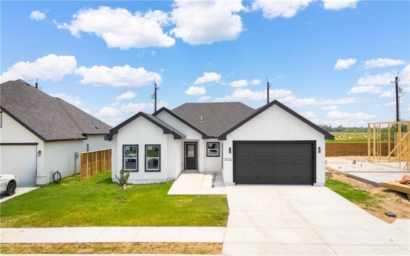 1712 Diplomat Drive, Edinburg, TX 78542, 3 Bedrooms Bedrooms, ,2 BathroomsBathrooms,Residential,For Sale,1712 Diplomat Drive,469771