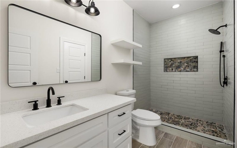 2009 Trinity Street, Donna, TX 78537, 3 Bedrooms Bedrooms, ,2 BathroomsBathrooms,Residential,For Sale,2009 Trinity Street,469125