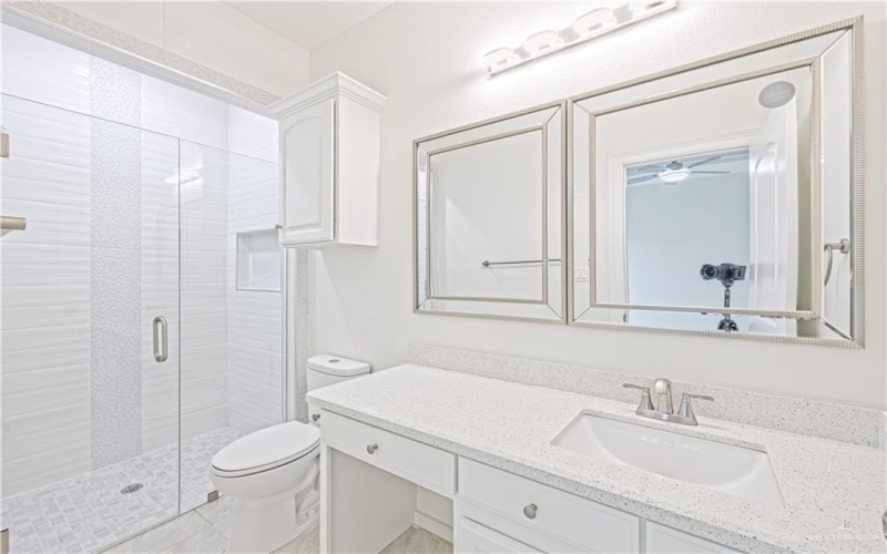 3301 E Barkley Street, Edinburg, TX 78542, 3 Bedrooms Bedrooms, ,3 BathroomsBathrooms,Residential,For Sale,3301 E Barkley Street,463561