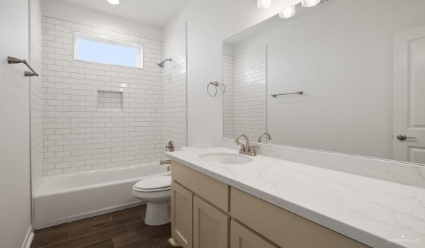 1309 Zurich Avenue, McAllen, TX 78504, 3 Bedrooms Bedrooms, ,2 BathroomsBathrooms,Residential,For Sale,1309 Zurich Avenue,469148