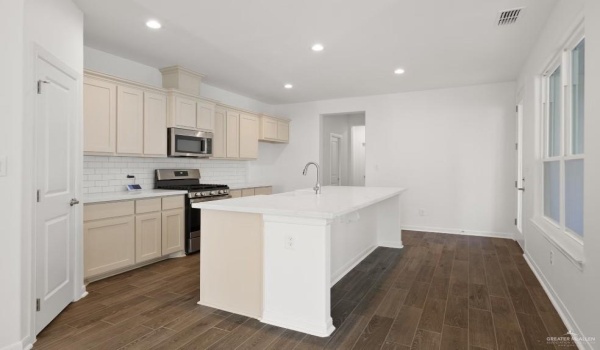 1309 Zurich Avenue, McAllen, TX 78504, 3 Bedrooms Bedrooms, ,2 BathroomsBathrooms,Residential,For Sale,1309 Zurich Avenue,469148