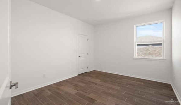1309 Zurich Avenue, McAllen, TX 78504, 3 Bedrooms Bedrooms, ,2 BathroomsBathrooms,Residential,For Sale,1309 Zurich Avenue,469148