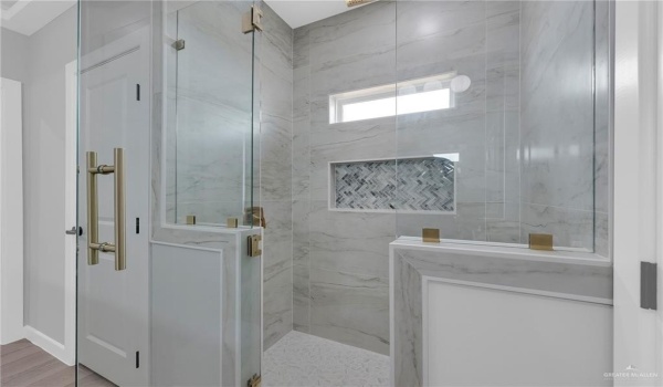1104 Azalea Avenue, Mission, TX 78573, 3 Bedrooms Bedrooms, ,2 BathroomsBathrooms,Residential,For Sale,1104 Azalea Avenue,469799