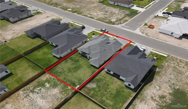 1104 Azalea Avenue, Mission, TX 78573, 3 Bedrooms Bedrooms, ,2 BathroomsBathrooms,Residential,For Sale,1104 Azalea Avenue,469799