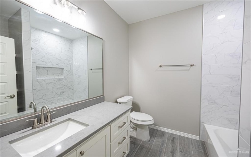 433 Serg Loop, Alamo, TX 78516, 3 Bedrooms Bedrooms, ,2 BathroomsBathrooms,Residential,For Sale,433 Serg Loop,463598