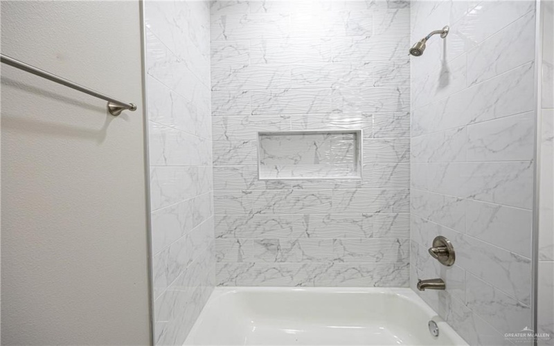 433 Serg Loop, Alamo, TX 78516, 3 Bedrooms Bedrooms, ,2 BathroomsBathrooms,Residential,For Sale,433 Serg Loop,463598