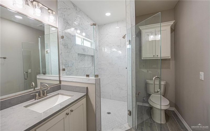 433 Serg Loop, Alamo, TX 78516, 3 Bedrooms Bedrooms, ,2 BathroomsBathrooms,Residential,For Sale,433 Serg Loop,463598