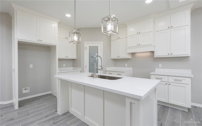 429 Serg Loop, Alamo, TX 78516, 3 Bedrooms Bedrooms, ,2 BathroomsBathrooms,Residential,For Sale,429 Serg Loop,463599
