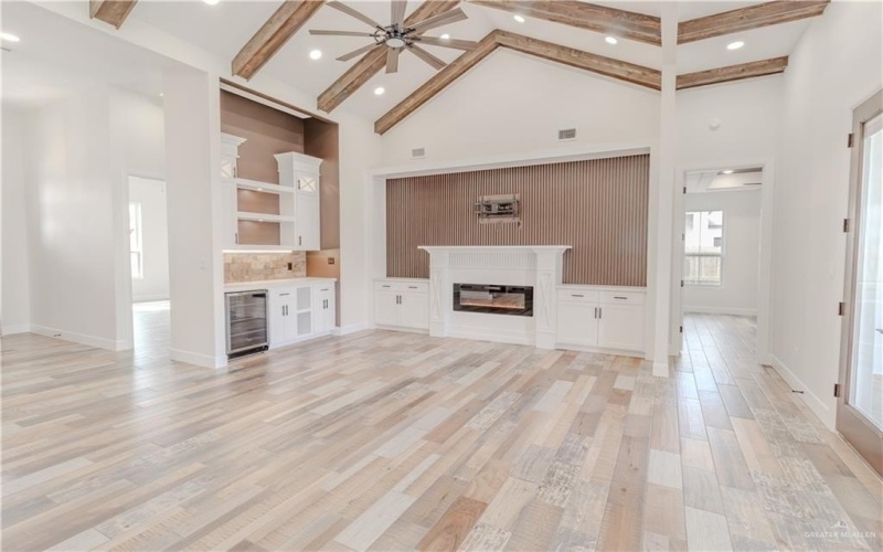9908 N 24th Street, McAllen, TX 78504, 4 Bedrooms Bedrooms, ,5 BathroomsBathrooms,Residential,For Sale,9908 N 24th Street,469845