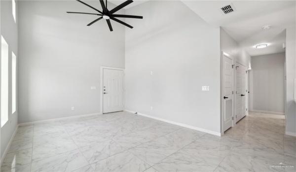905 W 8th Street #1B, Mission, TX 78572, 3 Bedrooms Bedrooms, ,2 BathroomsBathrooms,Residential Lease,For Rent,905 W 8th Street,469155