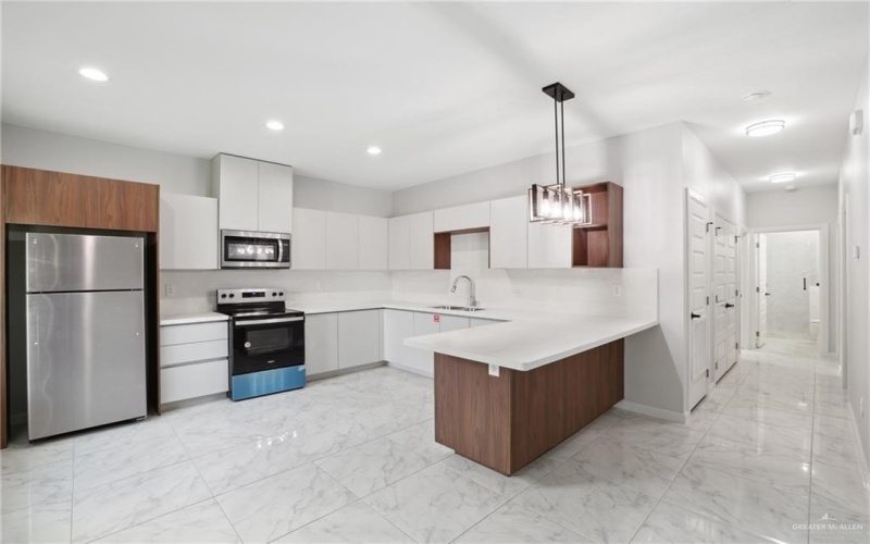 905 W 8th Street #1B, Mission, TX 78572, 3 Bedrooms Bedrooms, ,2 BathroomsBathrooms,Residential Lease,For Rent,905 W 8th Street,469155