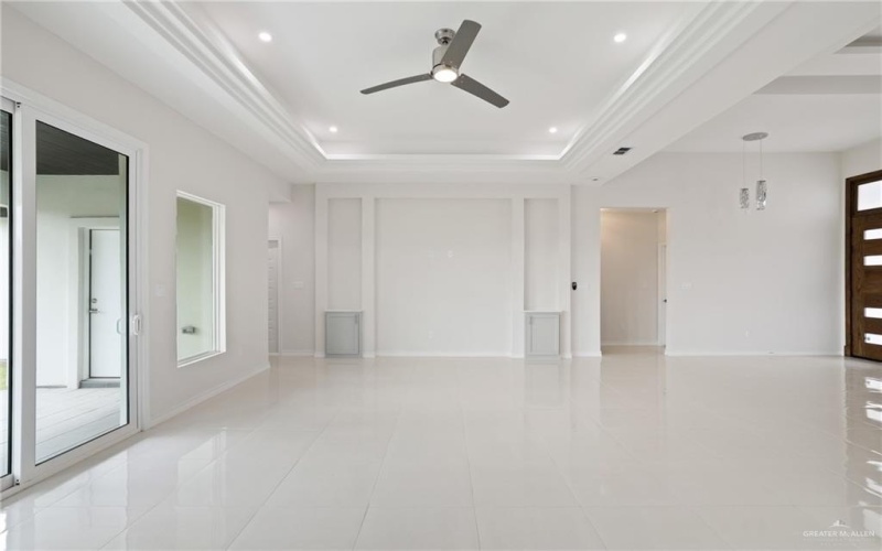 1704 Diplomat Drive, Edinburg, TX 78542, 3 Habitaciones Habitaciones , ,2 BañosBaños,Residential,En Venta,1704 Diplomat Drive,469882