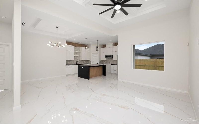 8104 N 51st Street N, McAllen, TX 78504, 3 Habitaciones Habitaciones , ,3 BañosBaños,Residential,En Venta,8104 N 51st Street N,469915