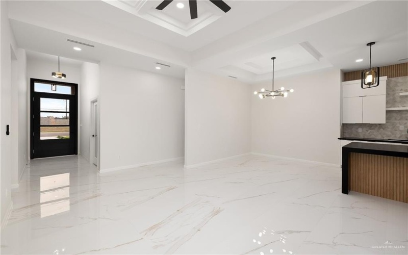 8104 N 51st Street N, McAllen, TX 78504, 3 Habitaciones Habitaciones , ,3 BañosBaños,Residential,En Venta,8104 N 51st Street N,469915