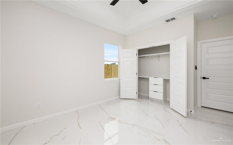8104 N 51st Street N, McAllen, TX 78504, 3 Habitaciones Habitaciones , ,3 BañosBaños,Residential,En Venta,8104 N 51st Street N,469915