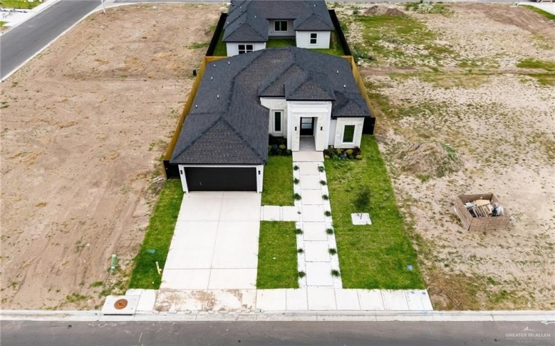 8104 N 51st Street N, McAllen, TX 78504, 3 Habitaciones Habitaciones , ,3 BañosBaños,Residential,En Venta,8104 N 51st Street N,469915