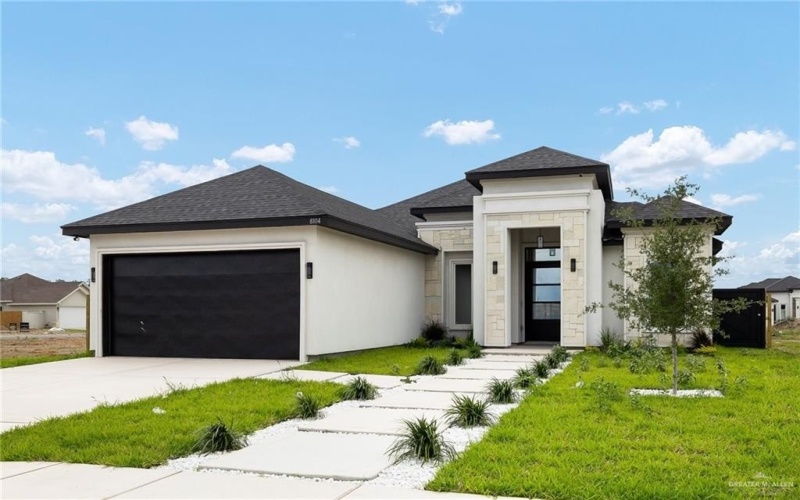 8104 N 51st Street N, McAllen, TX 78504, 3 Habitaciones Habitaciones , ,3 BañosBaños,Residential,En Venta,8104 N 51st Street N,469915