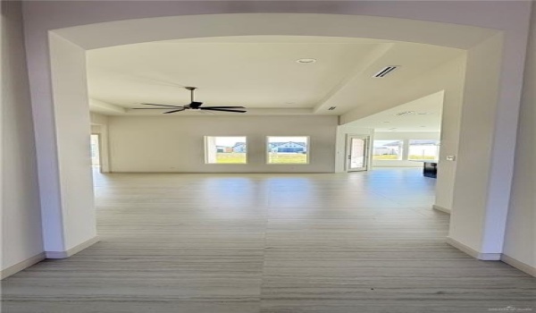 809 N Trinity Street N, Edinburg, TX 78541, 4 Bedrooms Bedrooms, ,3 BathroomsBathrooms,Residential,For Sale,809 N Trinity Street N,463850