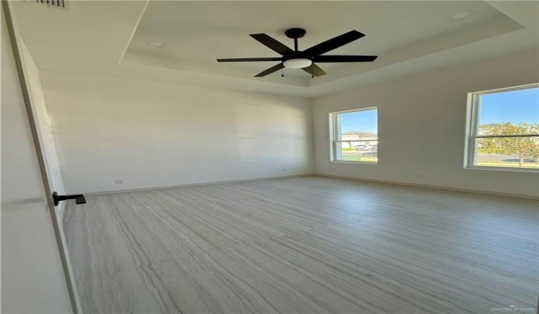 809 N Trinity Street N, Edinburg, TX 78541, 4 Bedrooms Bedrooms, ,3 BathroomsBathrooms,Residential,For Sale,809 N Trinity Street N,463850
