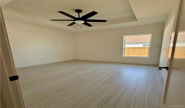809 N Trinity Street N, Edinburg, TX 78541, 4 Bedrooms Bedrooms, ,3 BathroomsBathrooms,Residential,For Sale,809 N Trinity Street N,463850