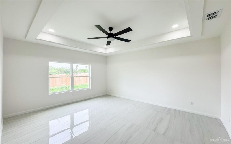 8014 N 48th Avenue, McAllen, TX 78504, 3 Habitaciones Habitaciones , ,2 BañosBaños,Residential,En Venta,8014 N 48th Avenue,469926