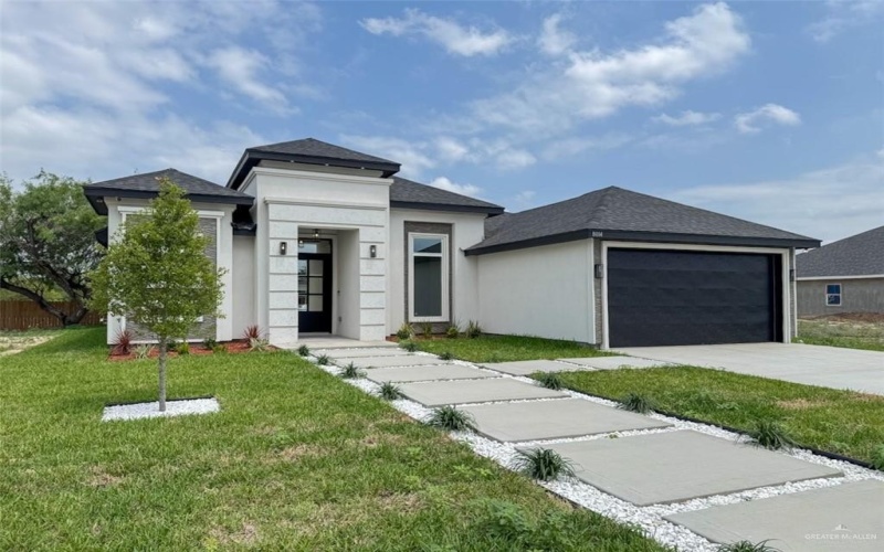 8014 N 48th Avenue, McAllen, TX 78504, 3 Habitaciones Habitaciones , ,2 BañosBaños,Residential,En Venta,8014 N 48th Avenue,469926