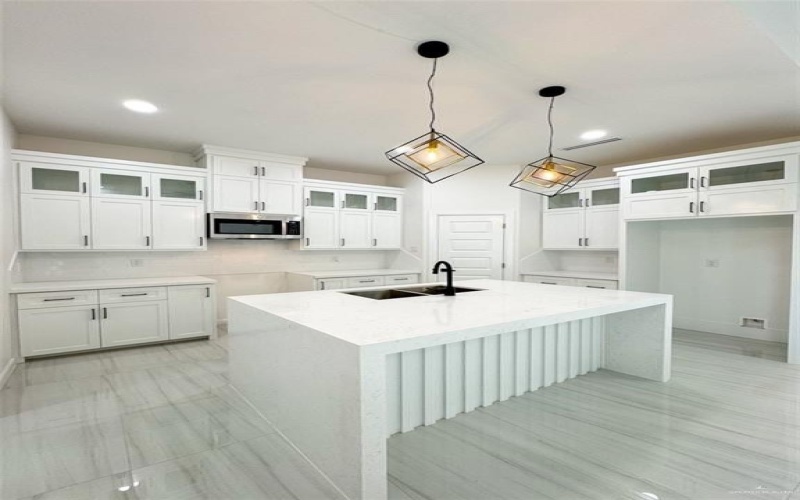 8014 N 48th Avenue, McAllen, TX 78504, 3 Habitaciones Habitaciones , ,2 BañosBaños,Residential,En Venta,8014 N 48th Avenue,469926