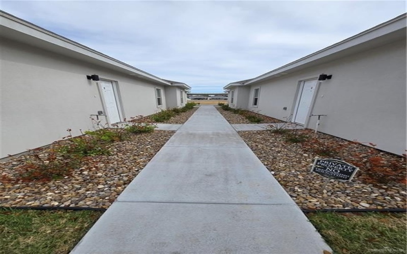 810 N Blair Avenue #2, Edinburg, TX 78541, 2 Bedrooms Bedrooms, ,2 BathroomsBathrooms,Residential Lease,For Rent,810 N Blair Avenue,463931