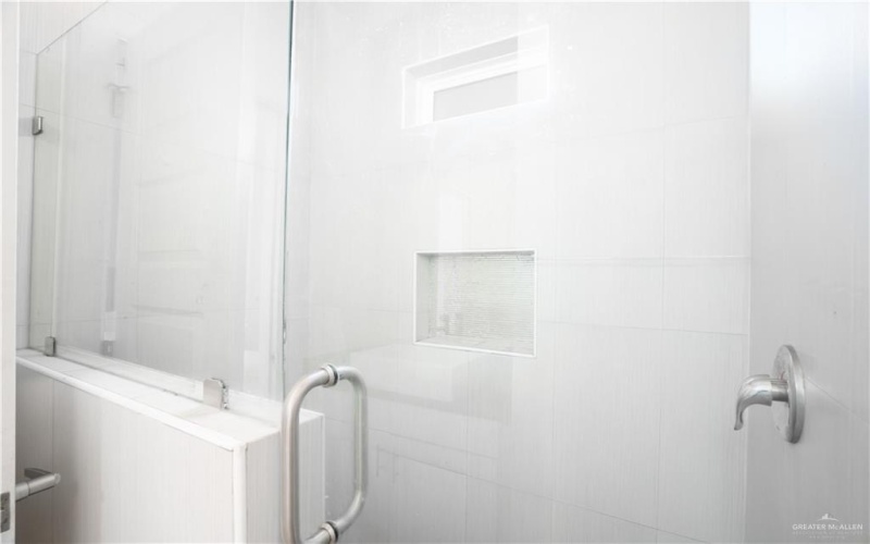 1702 W Garrison Drive #A, Pharr, TX 78577, 2 Habitaciones Habitaciones , ,2 BañosBaños,Residential Lease,En Alquiler,1702 W Garrison Drive,469937