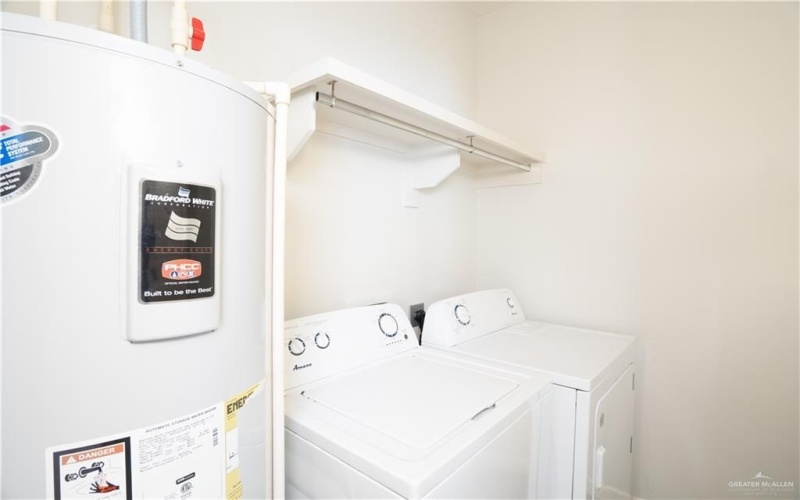 1702 W Garrison Drive #A, Pharr, TX 78577, 2 Habitaciones Habitaciones , ,2 BañosBaños,Residential Lease,En Alquiler,1702 W Garrison Drive,469937