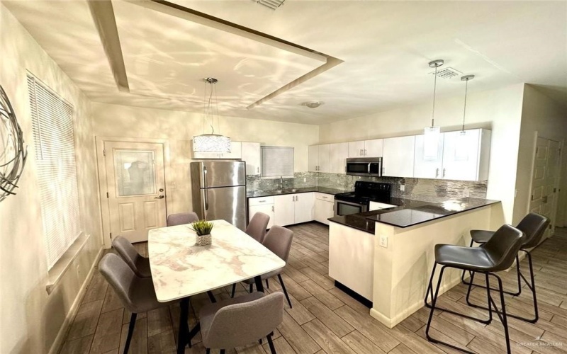 1702 W Garrison Drive #A, Pharr, TX 78577, 2 Habitaciones Habitaciones , ,2 BañosBaños,Residential Lease,En Alquiler,1702 W Garrison Drive,469937