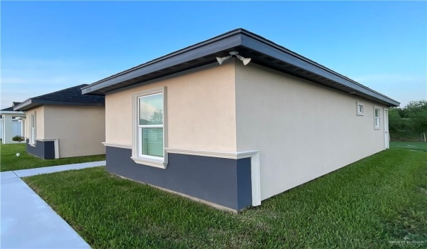 3509 Pinehurst Street, Weslaco, TX 78596, 3 Bedrooms Bedrooms, ,2 BathroomsBathrooms,Residential,For Sale,3509 Pinehurst Street,469958