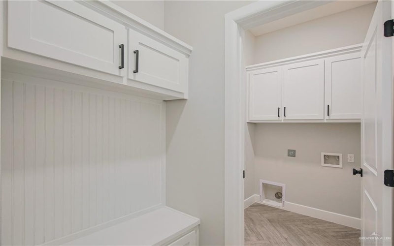 8039 N 50th Street, McAllen, TX 78504, 3 Habitaciones Habitaciones , ,2 BañosBaños,Residential,En Venta,8039 N 50th Street,463950