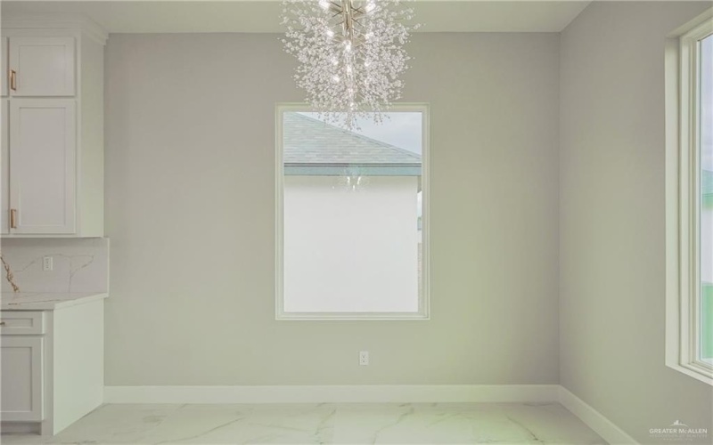 8034 N 51st Street, McAllen, TX 78504, 3 Habitaciones Habitaciones , ,2 BañosBaños,Residential,En Venta,8034 N 51st Street,463952