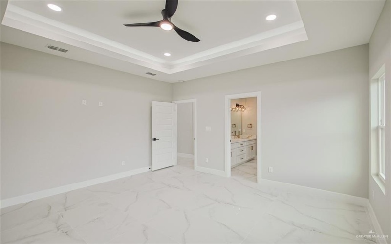 8034 N 51st Street, McAllen, TX 78504, 3 Habitaciones Habitaciones , ,2 BañosBaños,Residential,En Venta,8034 N 51st Street,463952