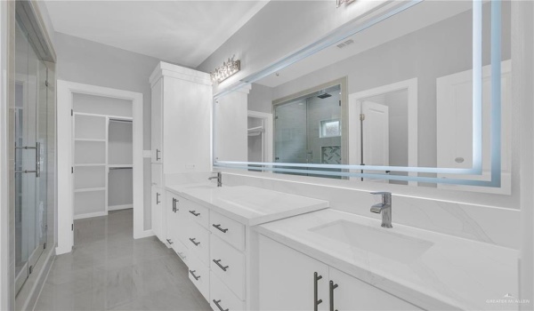 1012 Azalea Street, Mission, TX 78573, 3 Bedrooms Bedrooms, ,2 BathroomsBathrooms,Residential,For Sale,1012 Azalea Street,469997