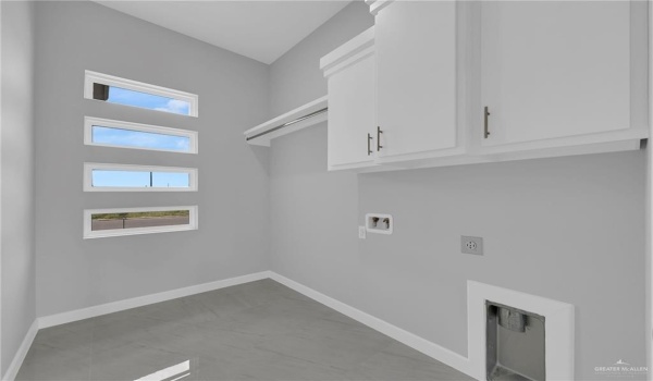 1012 Azalea Street, Mission, TX 78573, 3 Bedrooms Bedrooms, ,2 BathroomsBathrooms,Residential,For Sale,1012 Azalea Street,469997