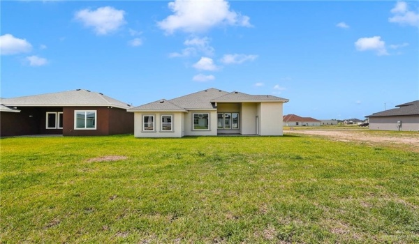 1012 Azalea Street, Mission, TX 78573, 3 Bedrooms Bedrooms, ,2 BathroomsBathrooms,Residential,For Sale,1012 Azalea Street,469997