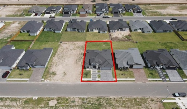 1012 Azalea Street, Mission, TX 78573, 3 Bedrooms Bedrooms, ,2 BathroomsBathrooms,Residential,For Sale,1012 Azalea Street,469997
