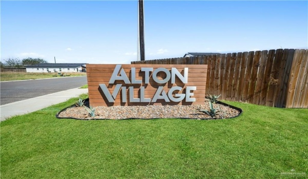 1410 S Michigan Street, Alton, TX 78573, ,Residential Multi Family,For Sale,1410 S Michigan Street,463956
