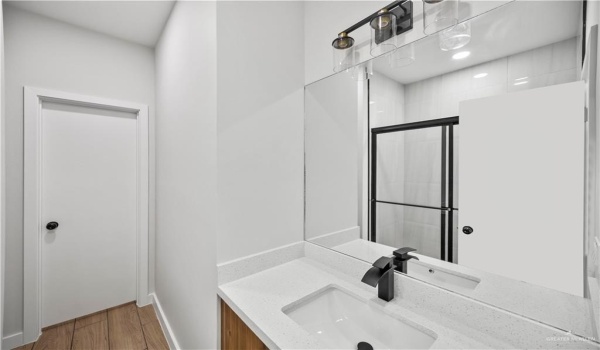1406 S Michigan Street #1, Alton, TX 78573, 2 Bedrooms Bedrooms, ,2 BathroomsBathrooms,Residential Lease,For Rent,1406 S Michigan Street,469282