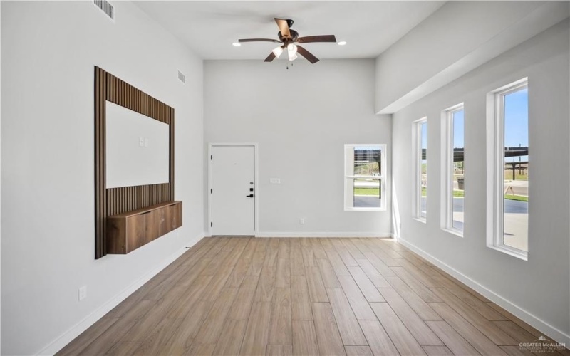 1410 S Michigan Street #1, Alton, TX 78573, 2 Bedrooms Bedrooms, ,2 BathroomsBathrooms,Residential Lease,For Rent,1410 S Michigan Street,469284